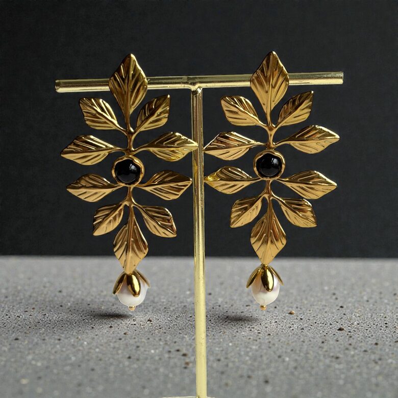 Auskari ar upes pērli