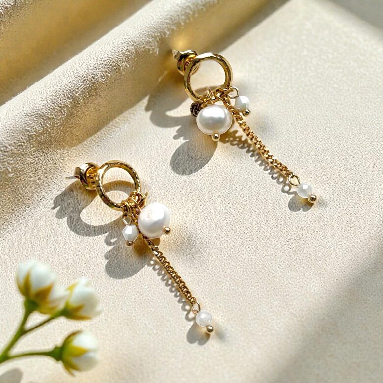 Auskari ar piekariņiem