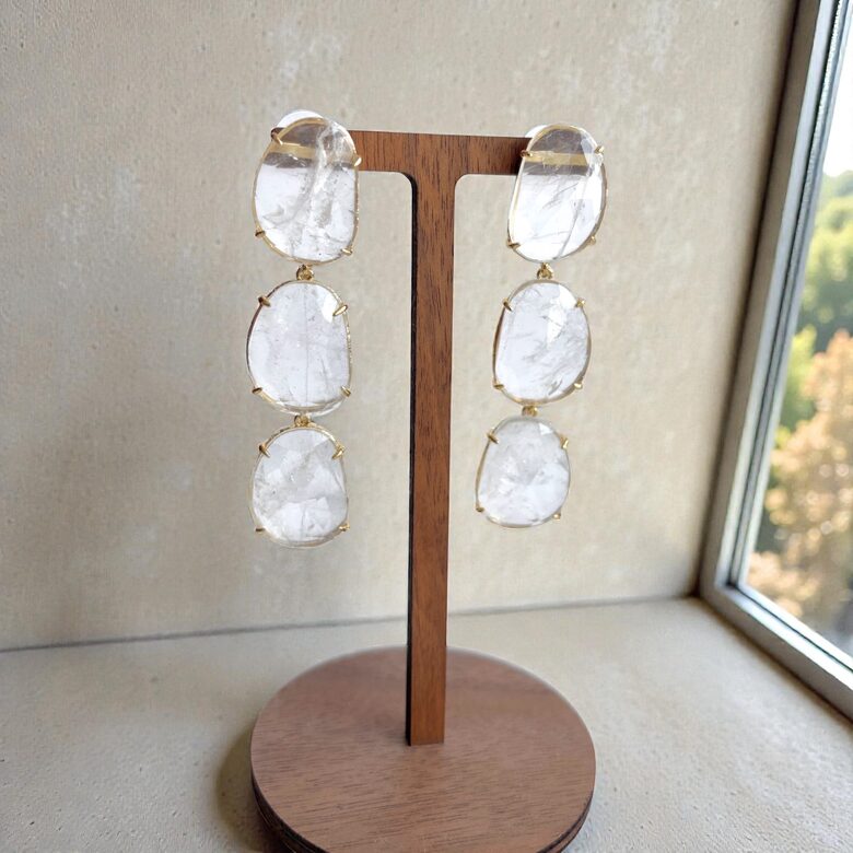 Gari auskari ar kalnu kristāliem