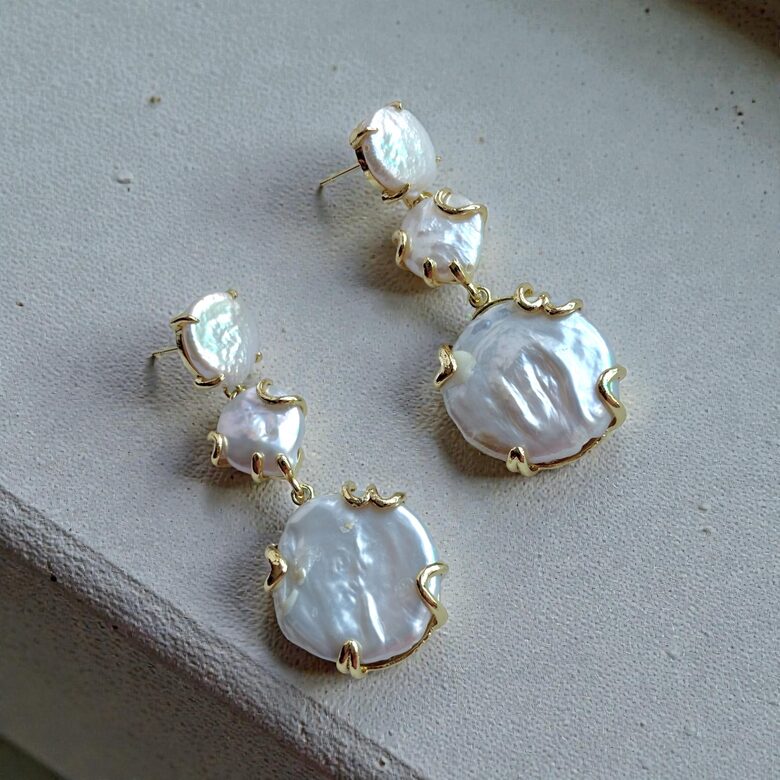 Auskari ar baroka upes pērlēm