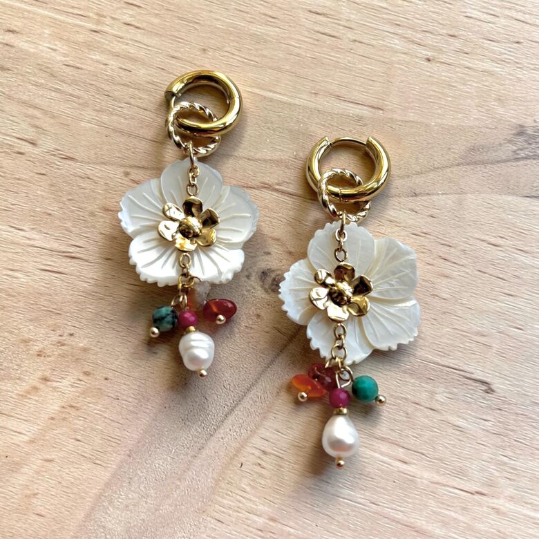 Jauns! Gari auskari Ziedi