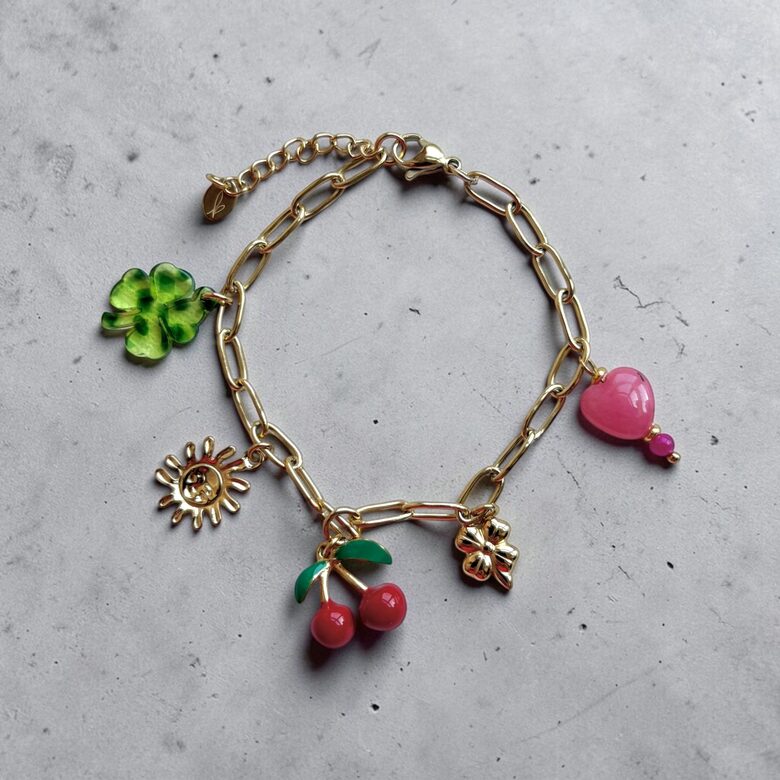 Jauns! Rokassprādze Ķirsis