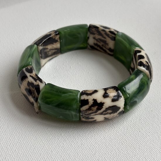 Rokassprādze ar leoparda elementiem