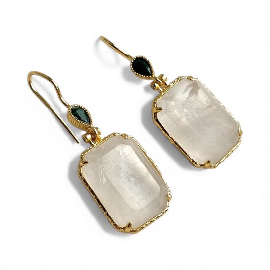 Auskari ar kalnu kristālu