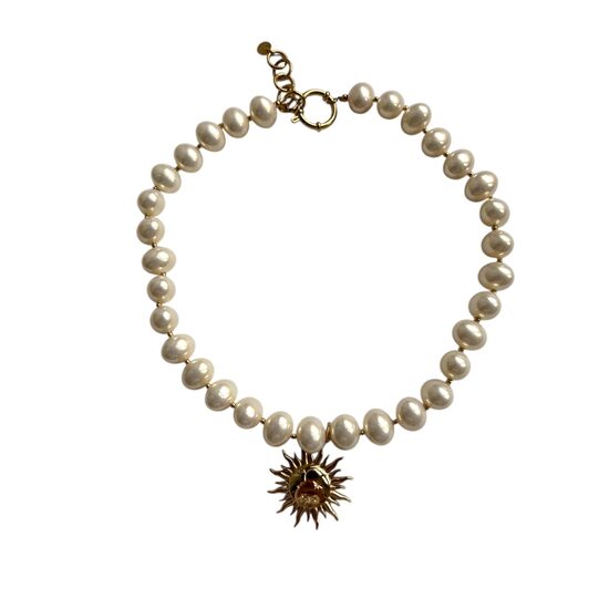 Kaklarota no mākslīgām pērlēm