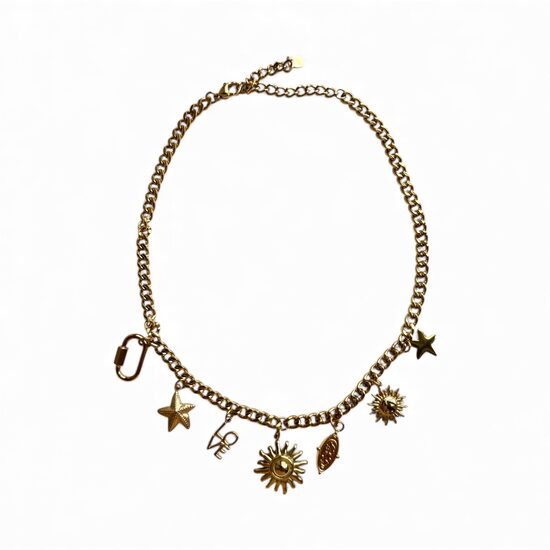 Kaklarota ar piekariņiem