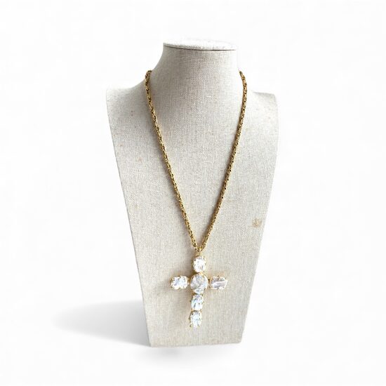 Ķēde garā ar krustu