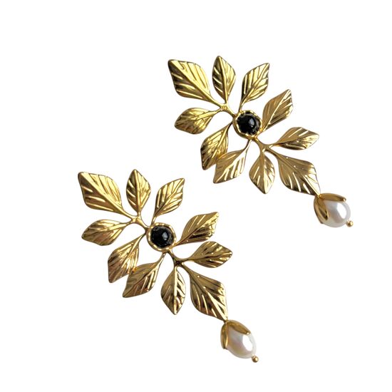 Auskari ar upes pērli