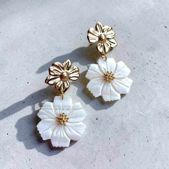 Jauns! Gari auskari Divi ziedi